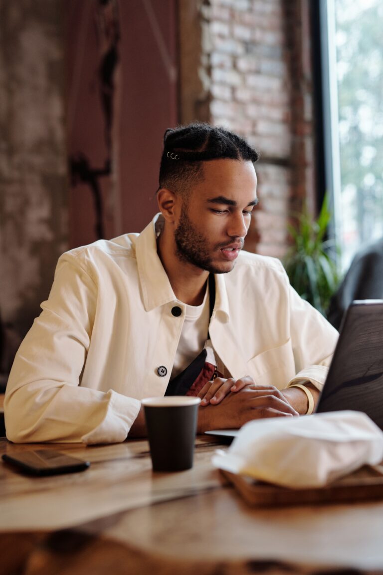 How to Build a Personal Brand Online in 2026