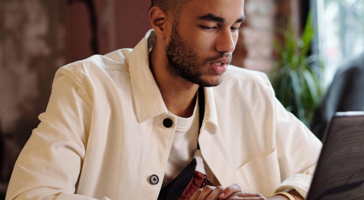 How to Build a Personal Brand Online in 2026